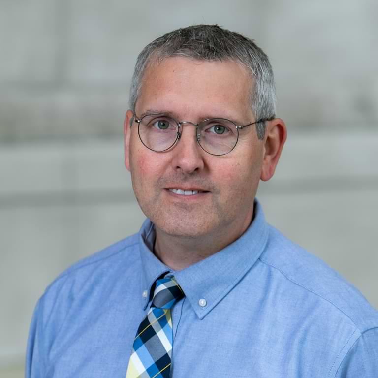 Headshot of new HSS dean, Christopher Darr.